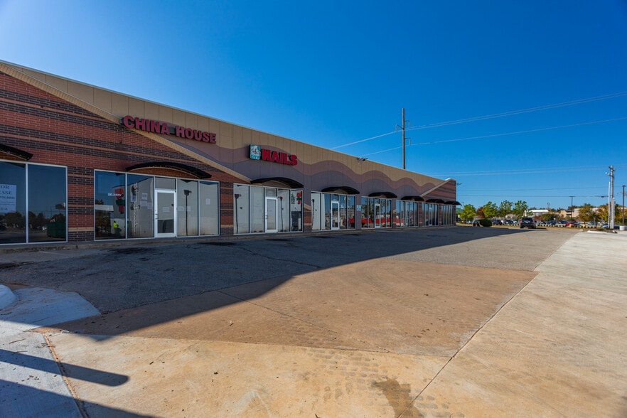 140 S Midwest Blvd, Oklahoma City, OK for lease - Building Photo - Image 3 of 6