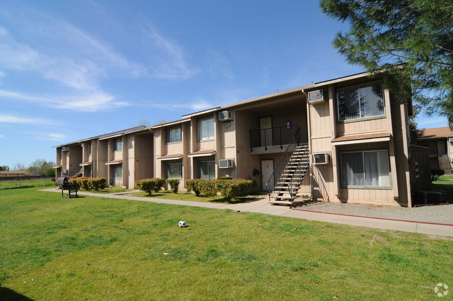 5086 Chestnut Rd, Olivehurst, CA for sale - Primary Photo - Image 1 of 1