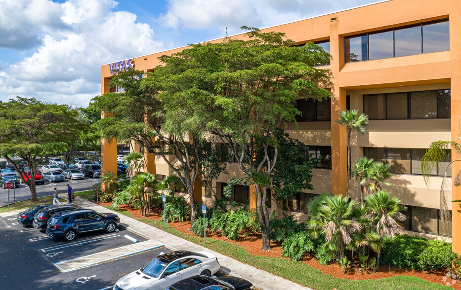 1901 S Congress Ave, Boynton Beach, FL for sale - Building Photo - Image 3 of 11