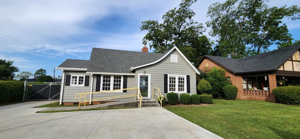 1106 Eager Dr, Albany, GA for lease - Building Photo - Image 2 of 8