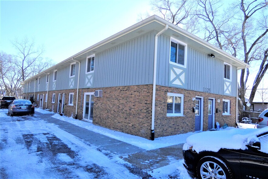 1125 Tollview Ave, Aurora, IL for sale - Building Photo - Image 1 of 1