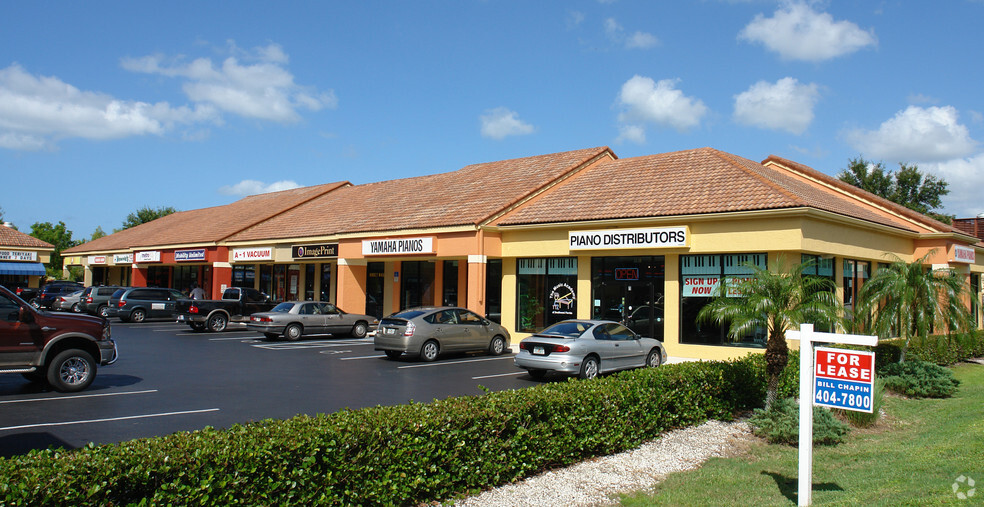 10353 Tamiami Trl N, Naples, FL for lease - Building Photo - Image 1 of 4