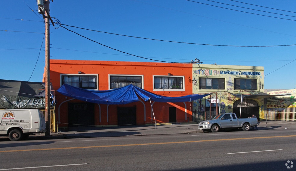 1200-1202 E Olympic Blvd, Los Angeles, CA for sale - Building Photo - Image 2 of 4