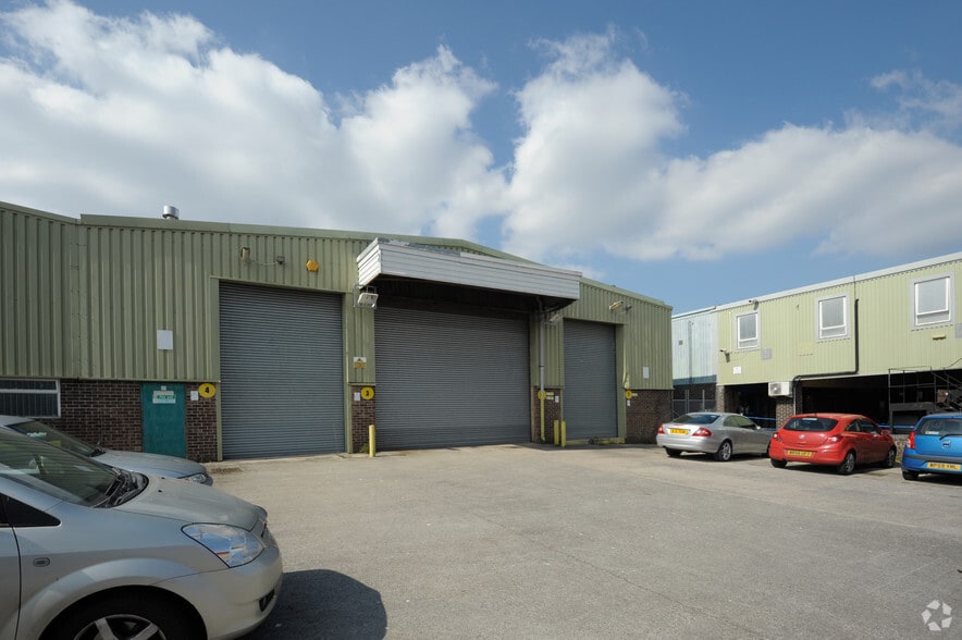 1-5 Kennet Way, Trowbridge for lease - Building Photo - Image 2 of 6