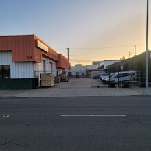 1228 9th St, Modesto, CA 95354 - Flex for Lease | LoopNet