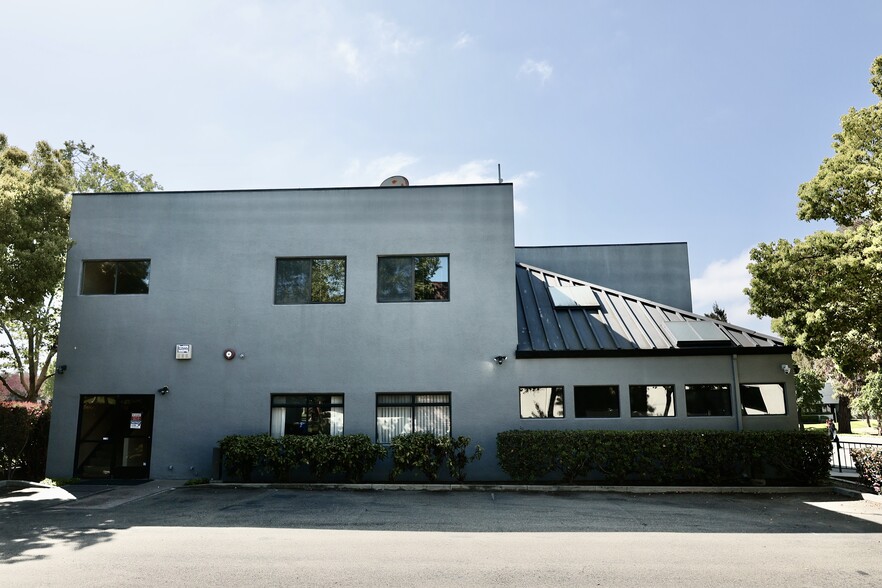 1133 Auburn St, Fremont, CA for lease - Building Photo - Image 3 of 4