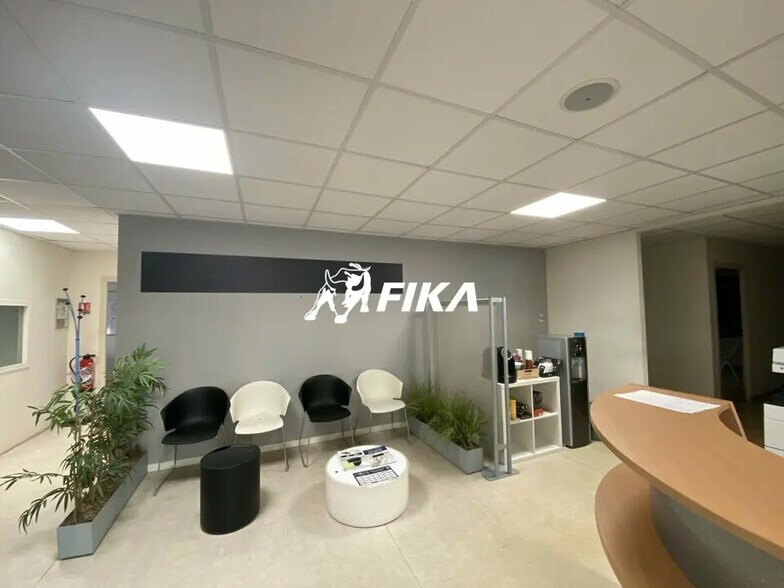 Flex in Toulouse for sale - Building Photo - Image 2 of 10