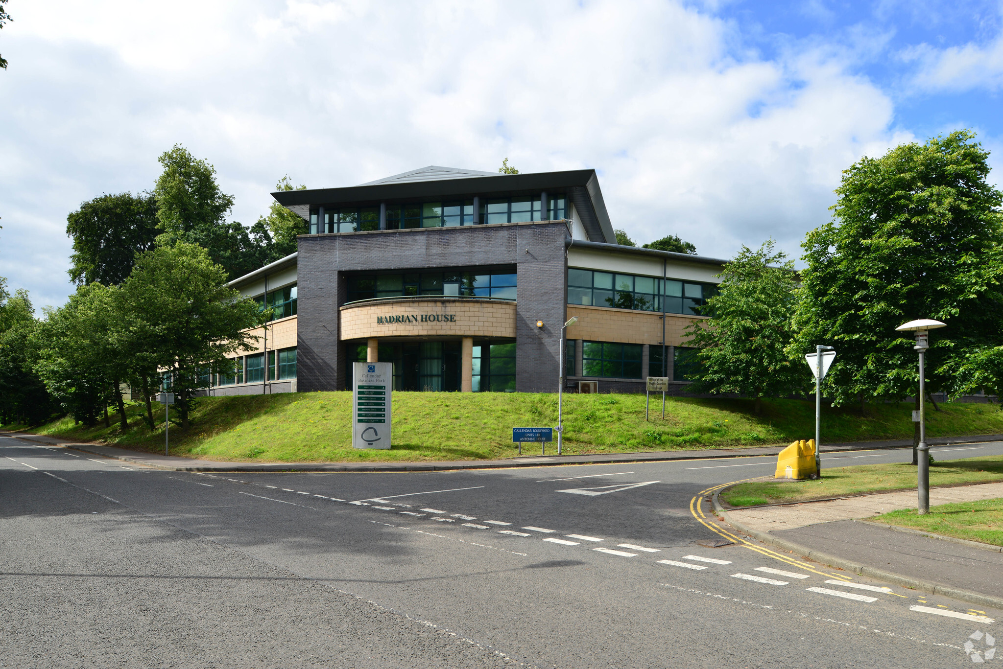 Callendar Rd, Falkirk for sale Primary Photo- Image 1 of 1