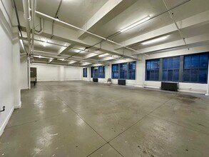 315-321 W 39th St, New York, NY for lease Interior Photo- Image 2 of 3