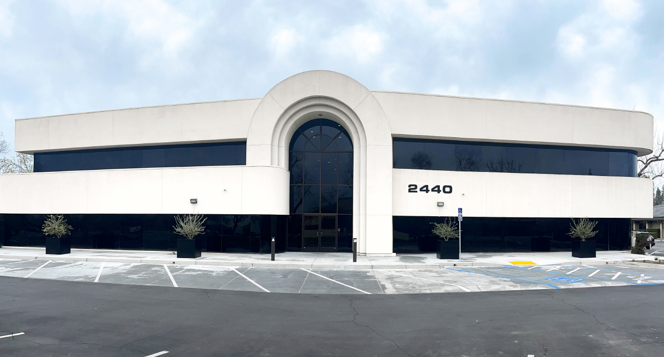 2440 W Shaw Ave, Fresno, CA for sale Building Photo- Image 1 of 1