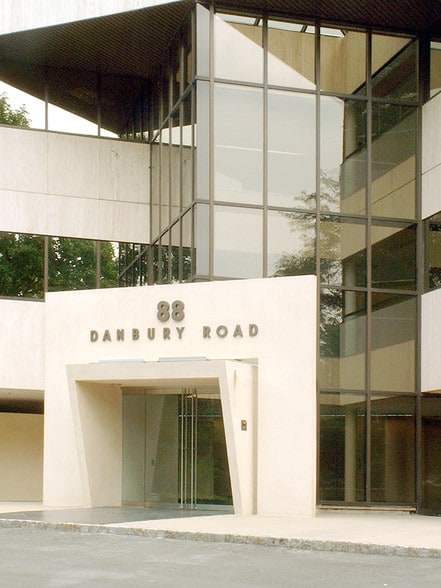 88 Danbury Rd, Wilton, CT for lease - Building Photo - Image 2 of 9