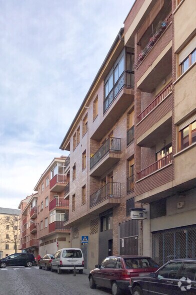 Multifamily in Segovia, Segovia for sale - Building Photo - Image 2 of 2