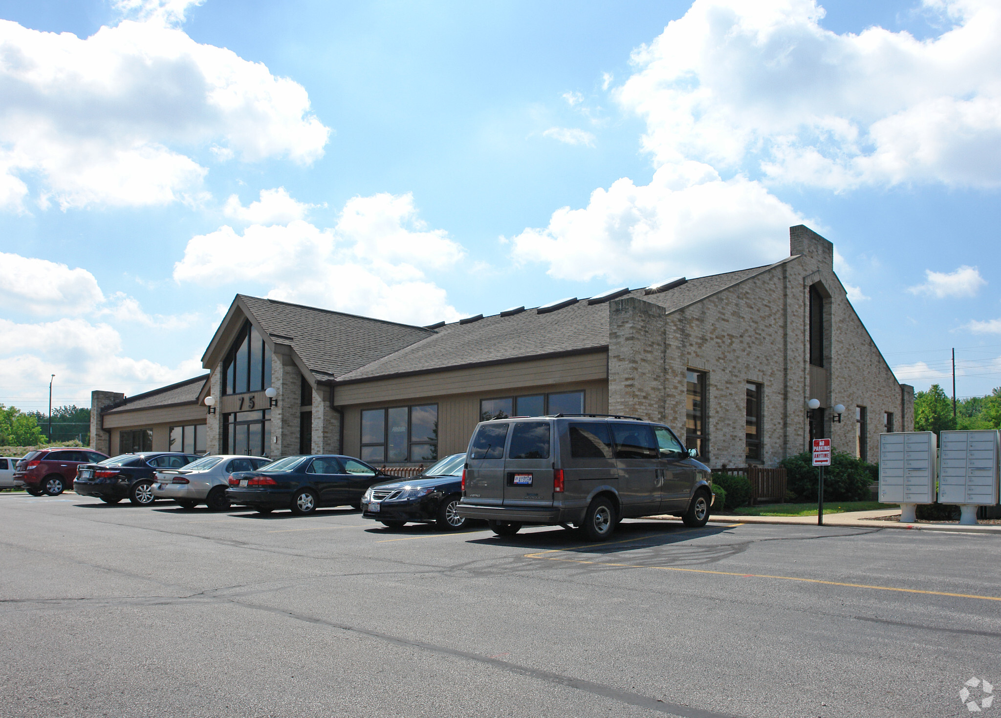 75-77 Milford Dr, Hudson, OH for lease Building Photo- Image 1 of 3