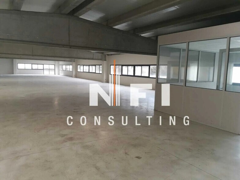 Flex in Peymeinade for lease - Building Photo - Image 2 of 10