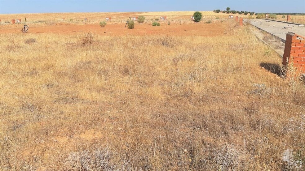 Calle de Mediterráneo, 3, Villanueva de la Torre, Guadalajara for sale - Building Photo - Image 3 of 4