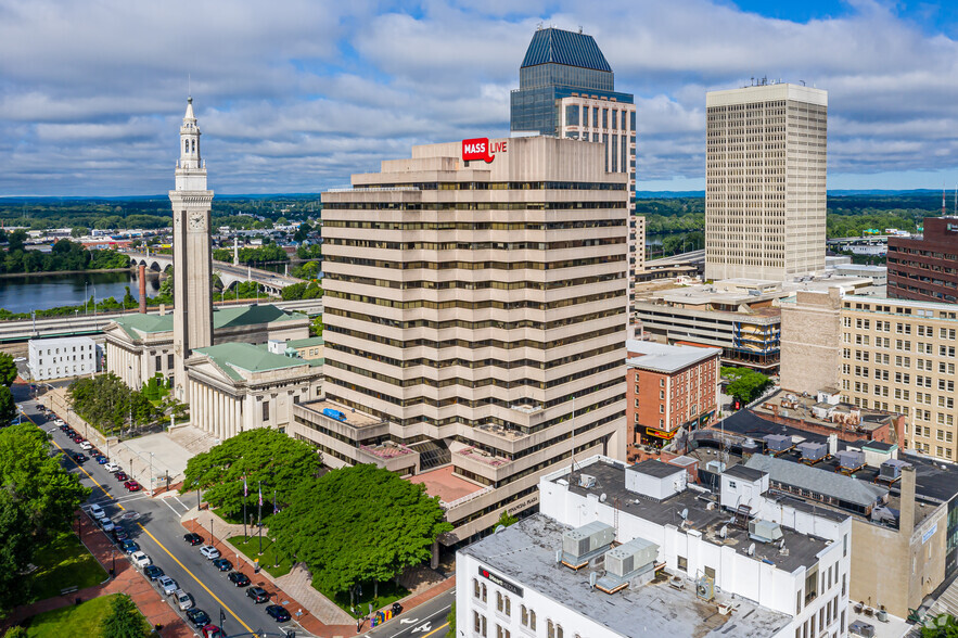 1350 Main St, Springfield, MA for lease - Primary Photo - Image 1 of 49