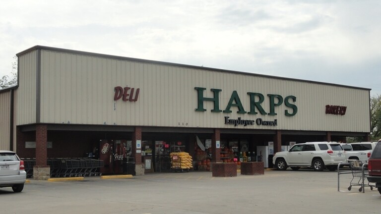 110 N Center St, Elkins, AR for sale Primary Photo- Image 1 of 1