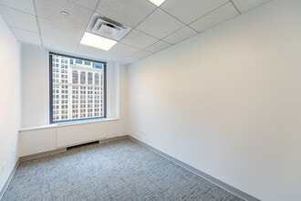 134 N LaSalle St, Chicago, IL for lease Interior Photo- Image 2 of 6