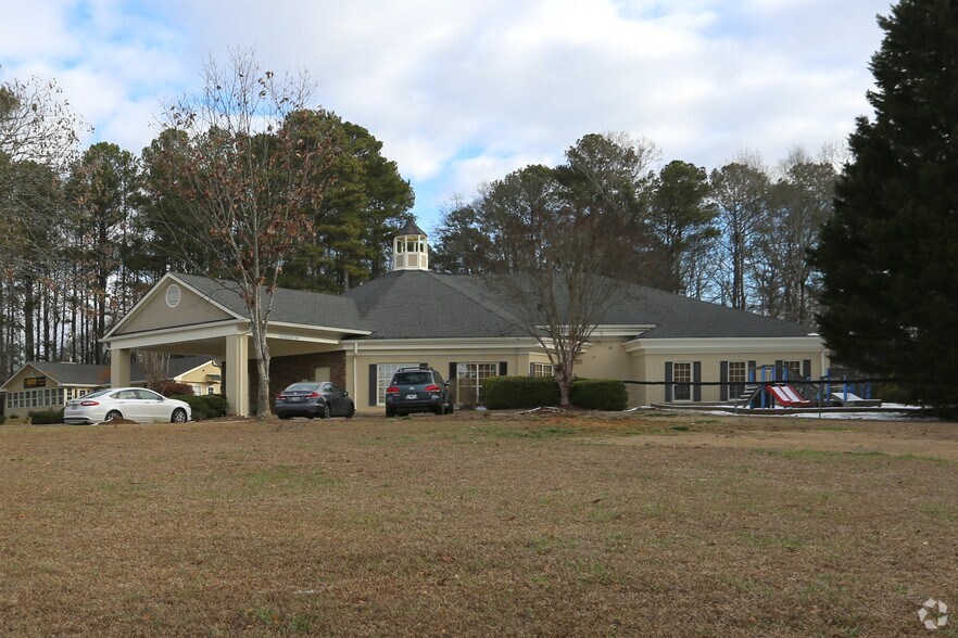 6615 Hickory Flat Hwy, Canton, GA for sale - Primary Photo - Image 1 of 1