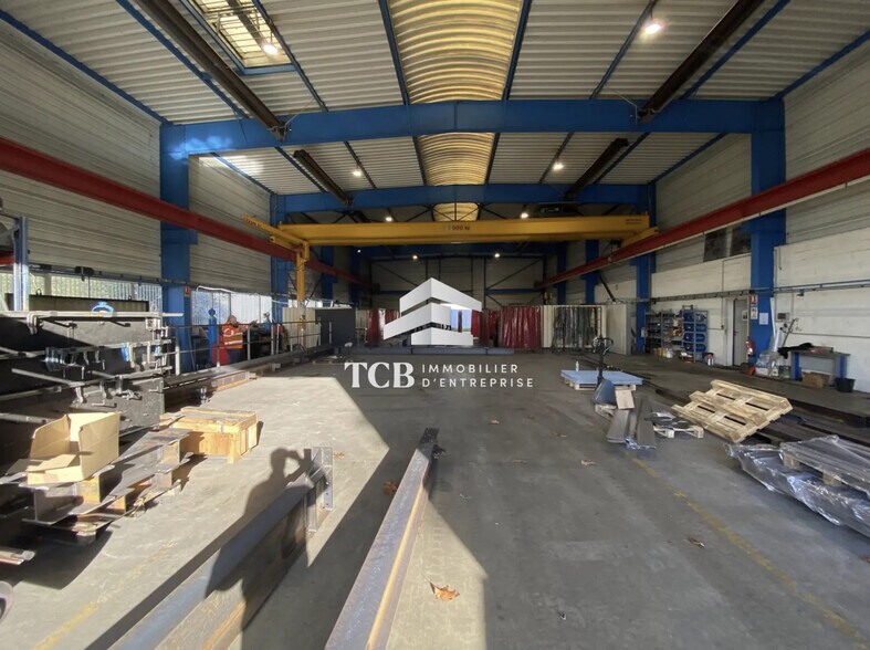 Flex in Thouaré-sur-Loire for lease - Interior Photo - Image 2 of 12