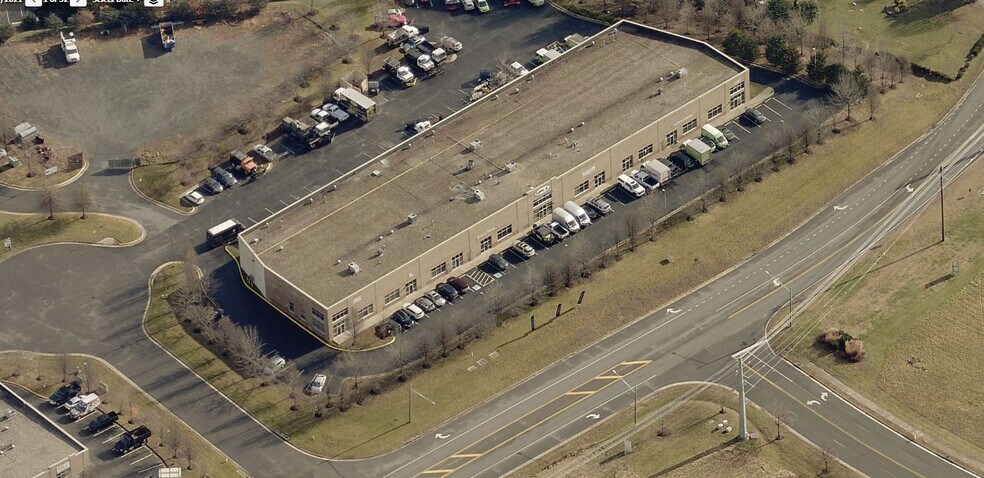 12061-12109 Cadet Ct, Manassas, VA for sale - Primary Photo - Image 1 of 1