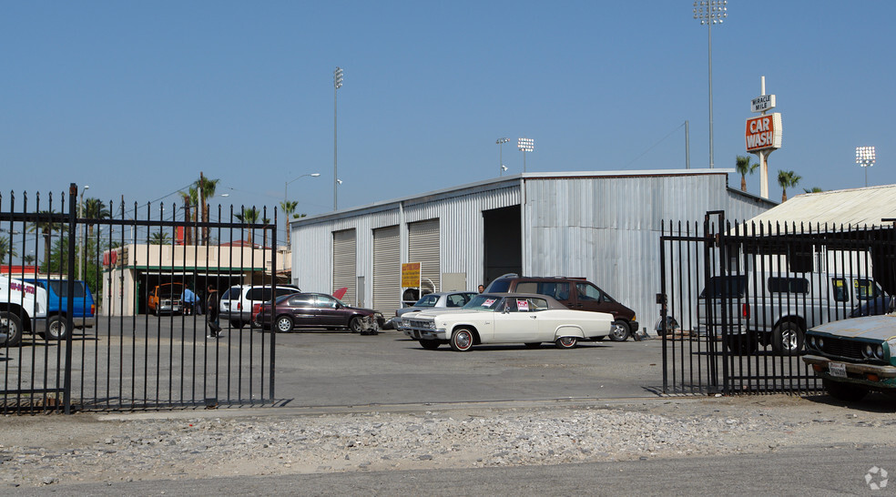 263 S E St, San Bernardino, CA for lease - Building Photo - Image 3 of 17