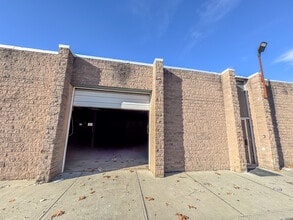 325 Treadwell St, Hamden, CT for lease Building Photo- Image 2 of 26