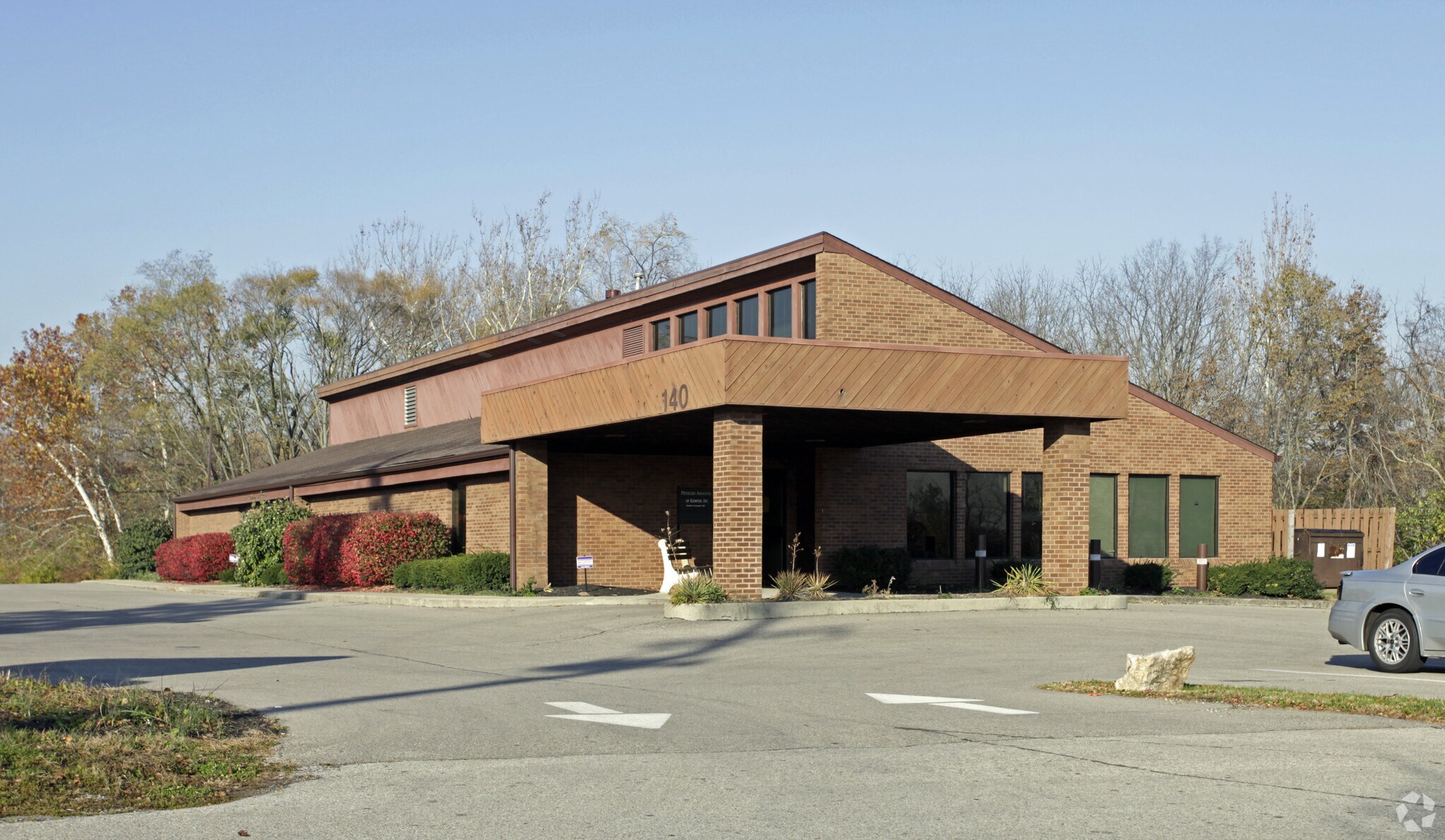 140 W Kemper Rd, Springdale, OH for sale Primary Photo- Image 1 of 1