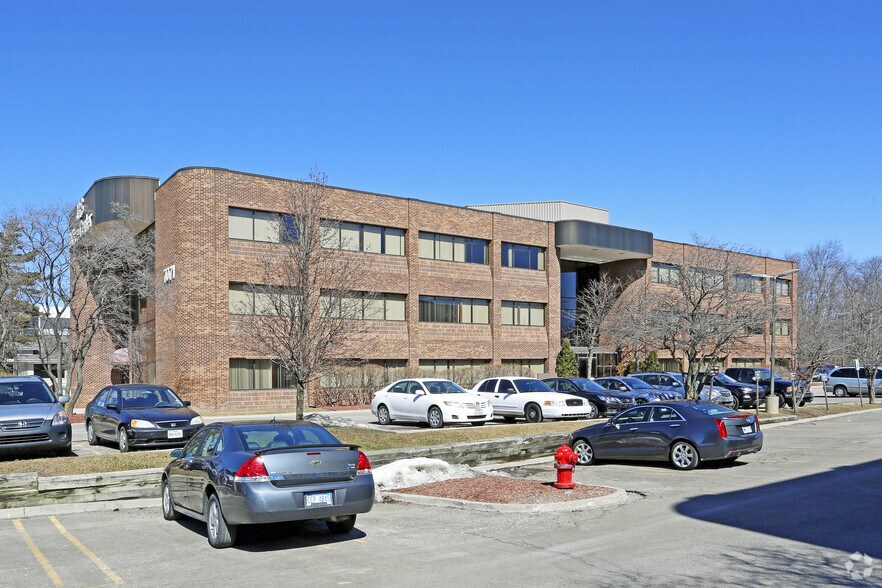 7071 ORCHARD LAKE Rd, West Bloomfield, MI for lease - Primary Photo - Image 1 of 6