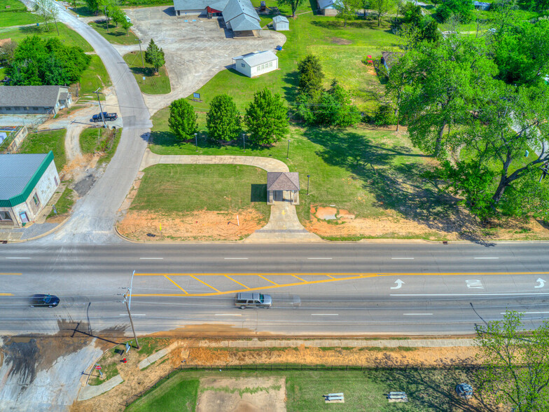 11601 NE 23rd St, Nicoma Park, OK for sale - Aerial - Image 2 of 7