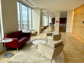 440 Monticello Ave, Norfolk, VA for lease Building Photo- Image 2 of 7