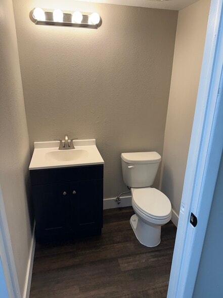 38850 U.S. Highway 19 N, Tarpon Springs, FL for lease - Interior Photo - Image 3 of 4