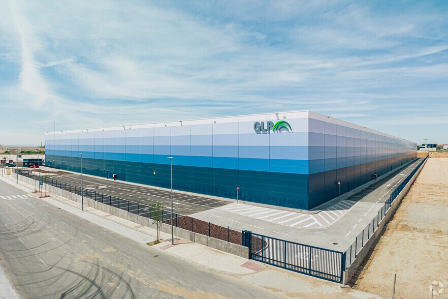 Polígono Cárcavas, Illescas, Toledo for lease - Primary Photo - Image 1 of 21