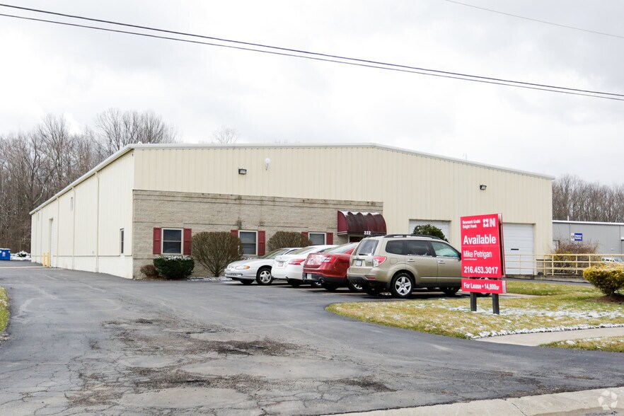 222 Commerce Rd, LaGrange, OH for sale - Primary Photo - Image 1 of 1