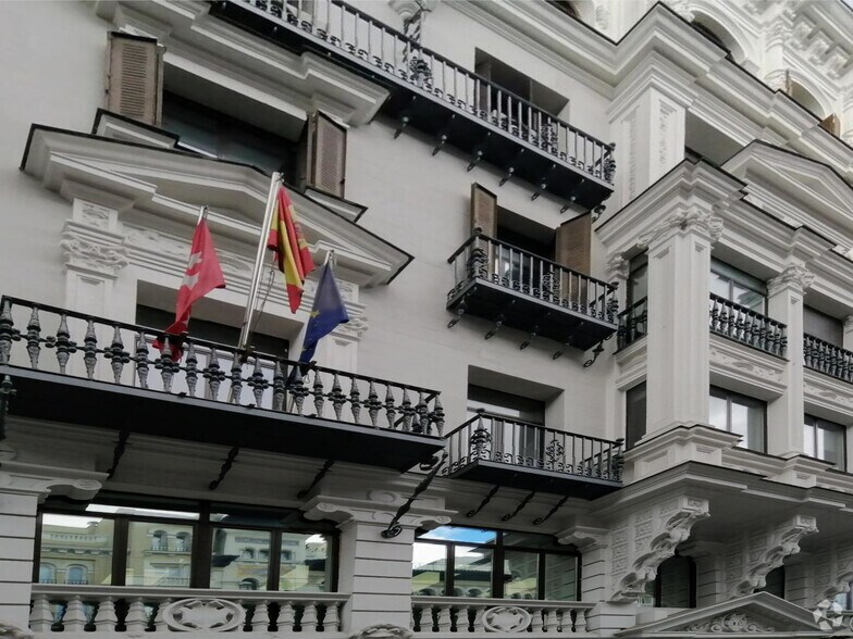 Office in Madrid, Madrid for sale - Interior Photo - Image 1 of 1
