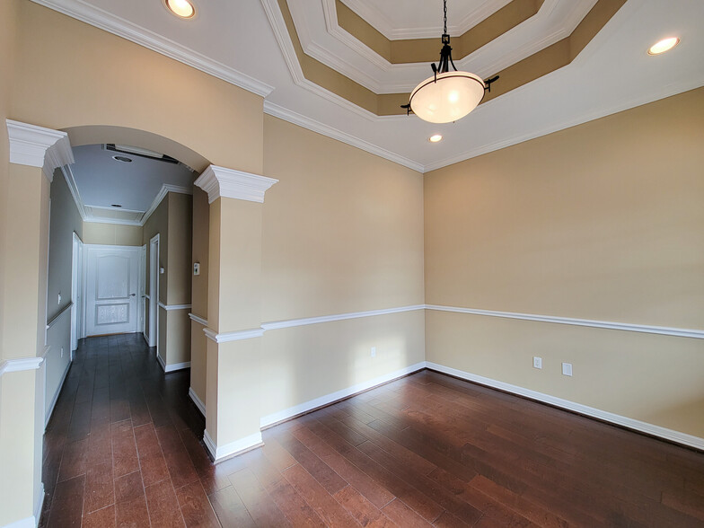 4502 Riverstone Blvd, Missouri City, TX for lease - Interior Photo - Image 3 of 25