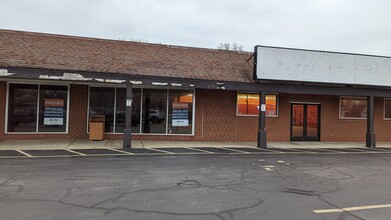 1100 N State St, Belvidere, IL for lease Building Photo- Image 1 of 4