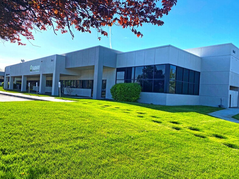8665 W Emerald St, Boise, ID for sale - Primary Photo - Image 1 of 1
