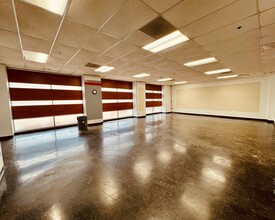 2625 Broadway St, San Antonio, TX for lease Interior Photo- Image 2 of 8