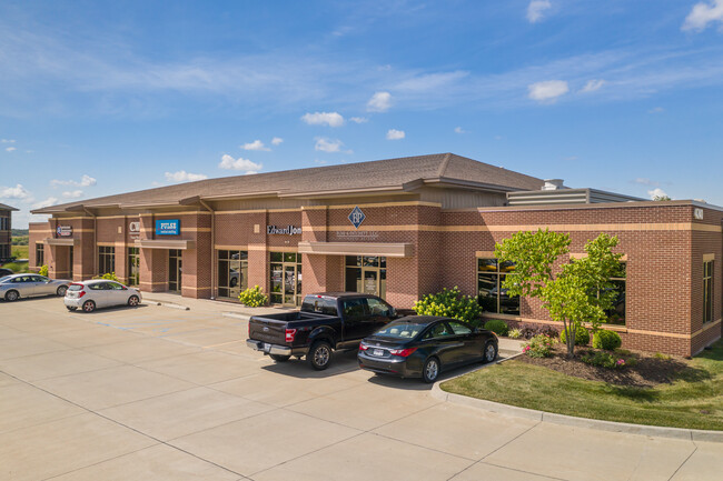 More details for 4210 Philips Farm Rd, Columbia, MO - Multiple Space Uses for Lease