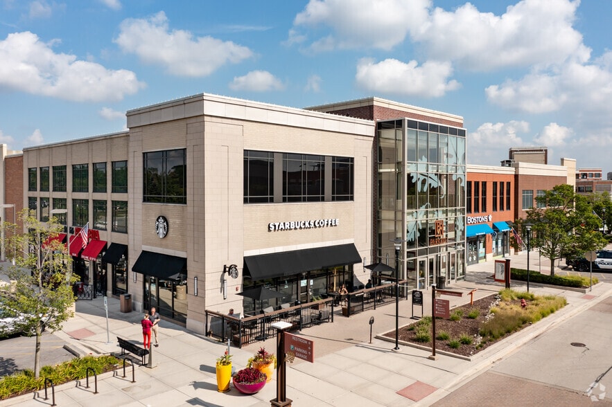 Burr Ridge Pky, Burr Ridge, IL for lease - Building Photo - Image 1 of 13