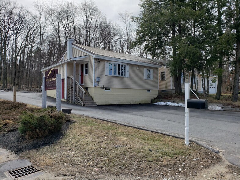 1123 Hooksett Rd, Hooksett, NH for sale - Building Photo - Image 1 of 1