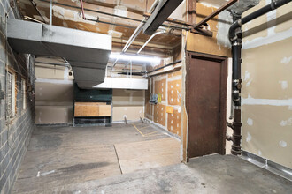 4910 Broadway, New York, NY for lease Interior Photo- Image 2 of 6