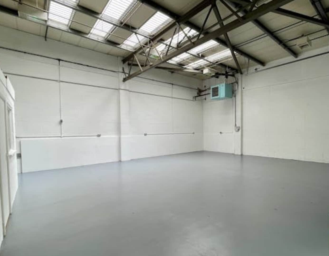 1-17 Kembrey Park, Swindon for lease Interior Photo- Image 1 of 4