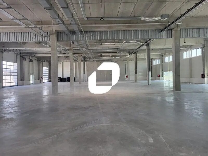 Flex in Vitry-sur-Seine for lease Interior Photo- Image 1 of 9