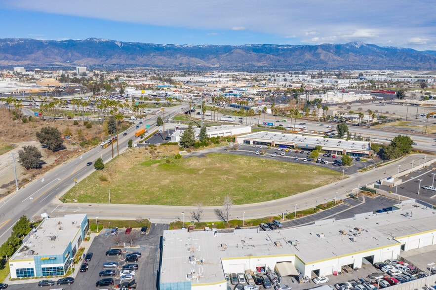 Orange Show Rd & 215 Fwy, San Bernardino, CA for sale - Building Photo - Image 1 of 28