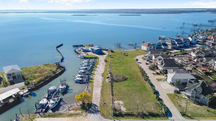 1204 Aqua Way, San Leon, TX for sale Aerial- Image 1 of 12
