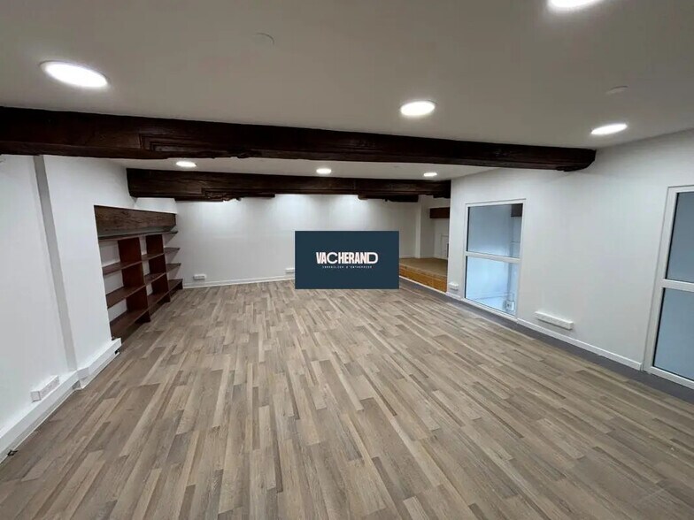 Office in Aulnoy-lez-Valenciennes for lease - Interior Photo - Image 3 of 3