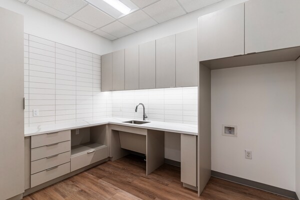 3775 Roswell Rd, Marietta, GA for lease - Interior Photo - Image 2 of 7