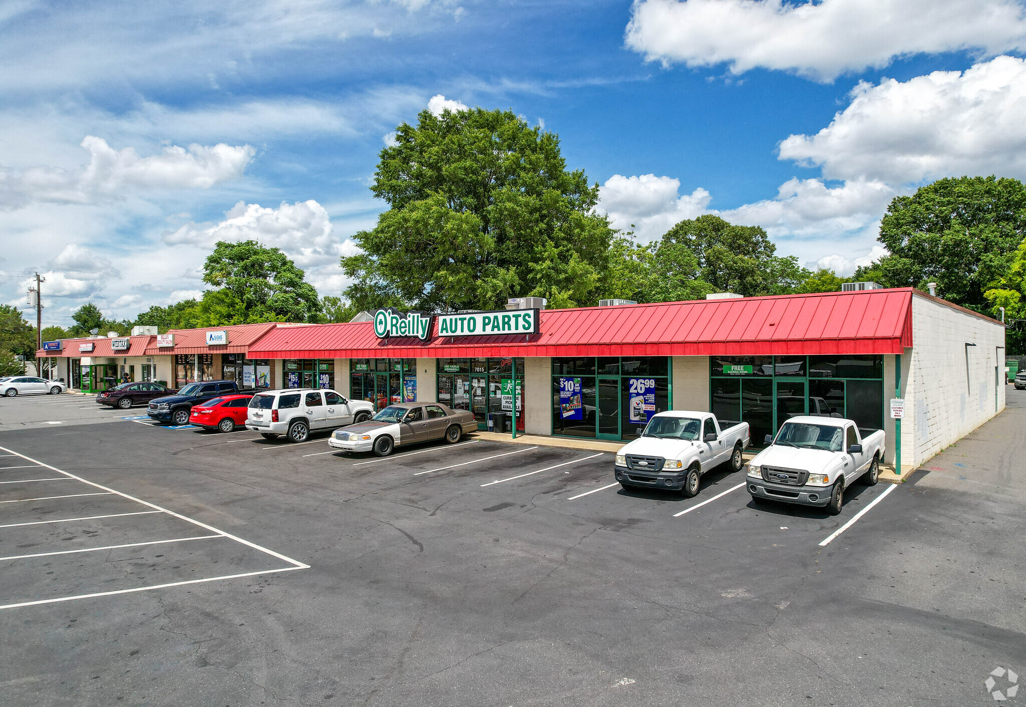 7001 South Blvd, Charlotte, NC for sale Primary Photo- Image 1 of 1